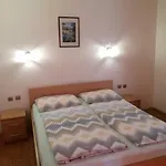 Dekovic Materada 波雷奇