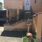 Dekovic Materada 招待所