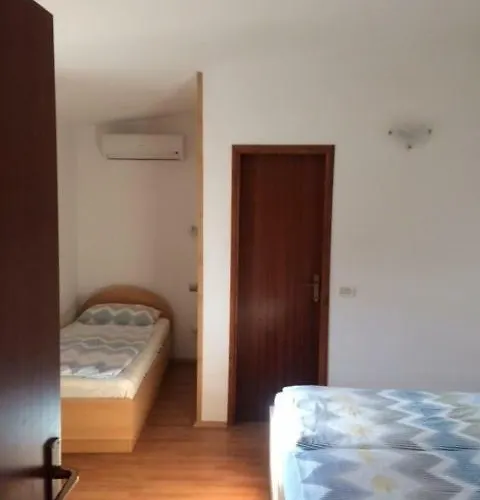 Dekovic Materada Konukevi Poreč