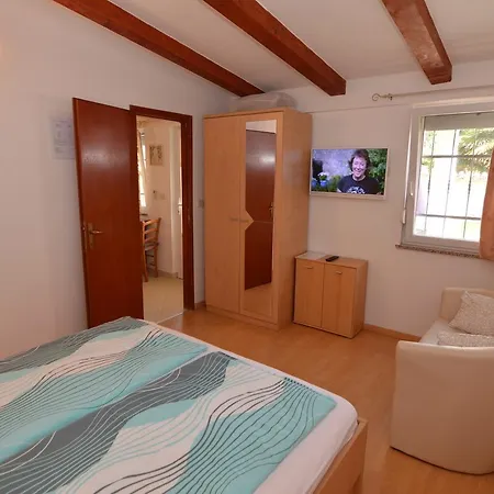 Dekovic Materada 波雷奇