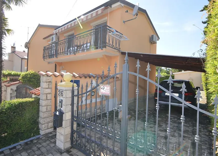 Dekovic Materada Guest house