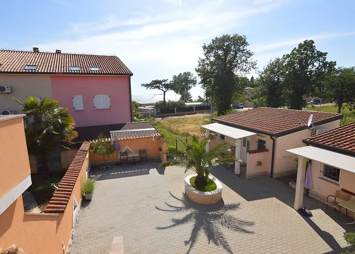 Dekovic Materada Guest house Porec