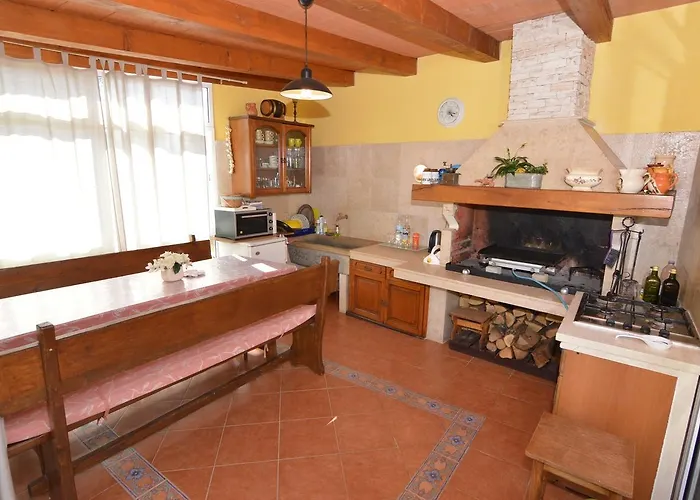 Guest house Dekovic Materada 3*