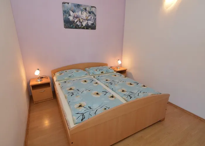 Dekovic Materada 3* Πόρετς