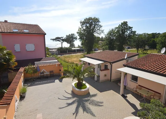 Dekovic Materada Guest house