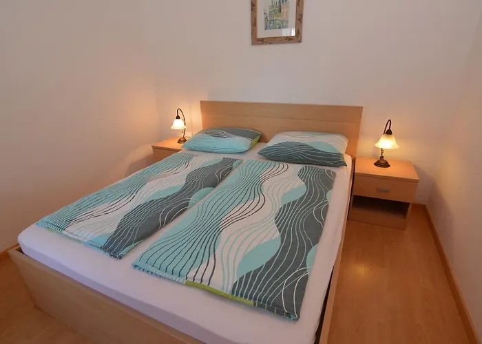 Guest house Dekovic Materada