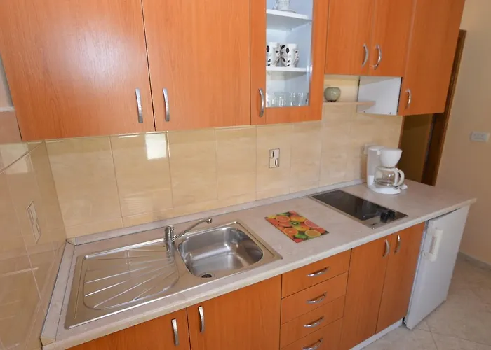 Dekovic Materada Guest house 3*