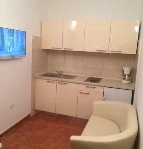 Dekovic Materada Pensionat 3*