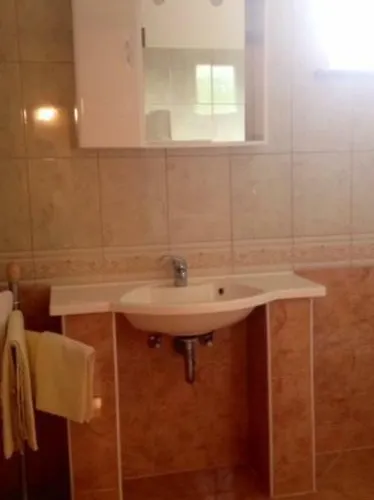 Guest house Dekovic Materada 3*