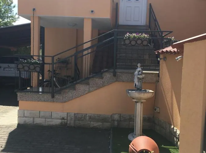 Dekovic Materada Guest house