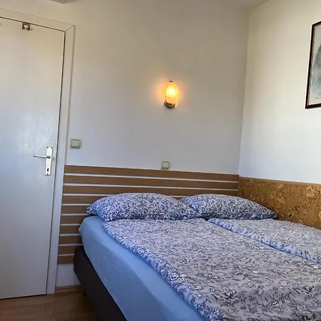 Gæstehus Dekovic Materada 3*