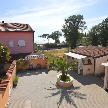 Dekovic Materada Gæstehus Poreč